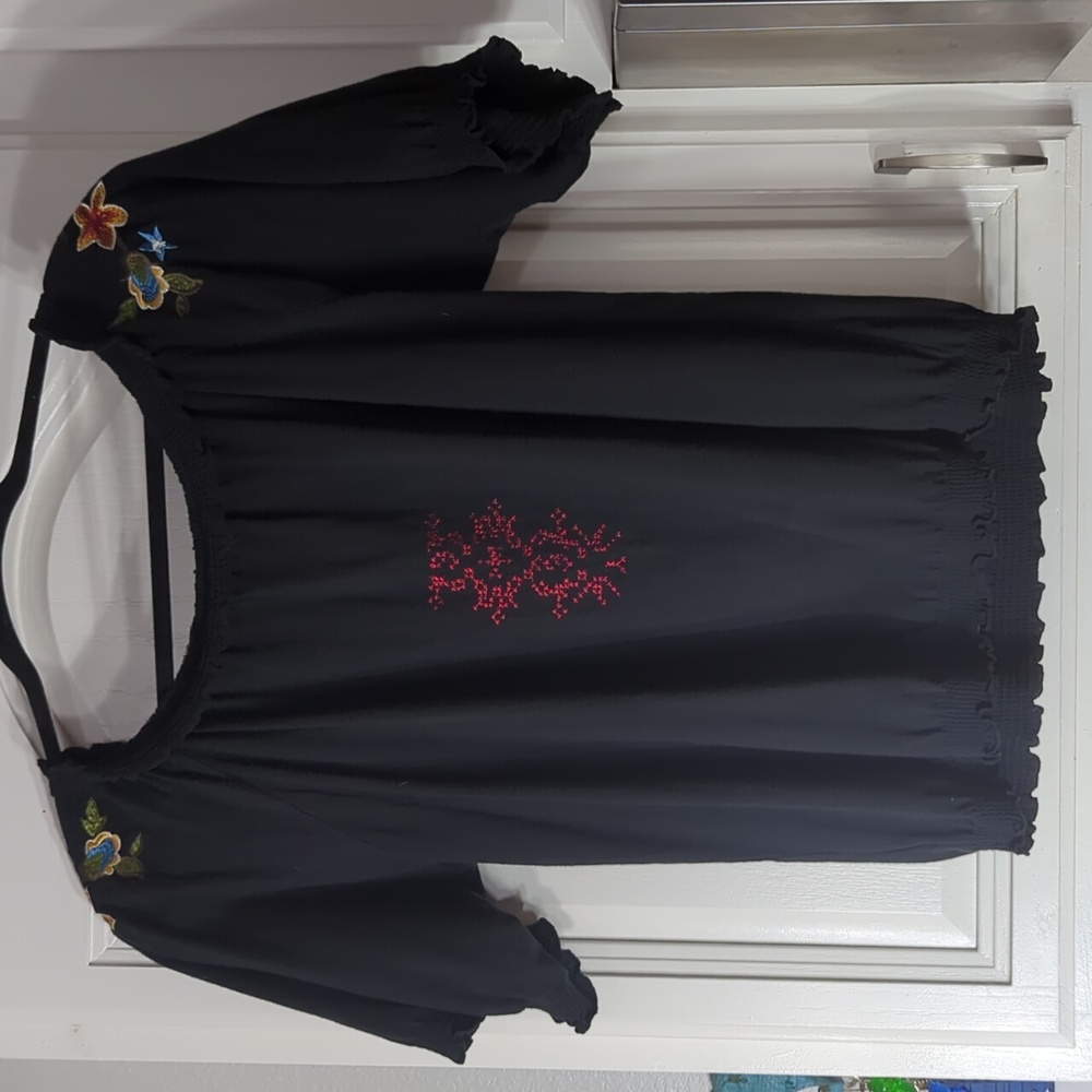The Buckle Floral Embroidered Peasant/Milkmaid Top - Picture 3 of 4